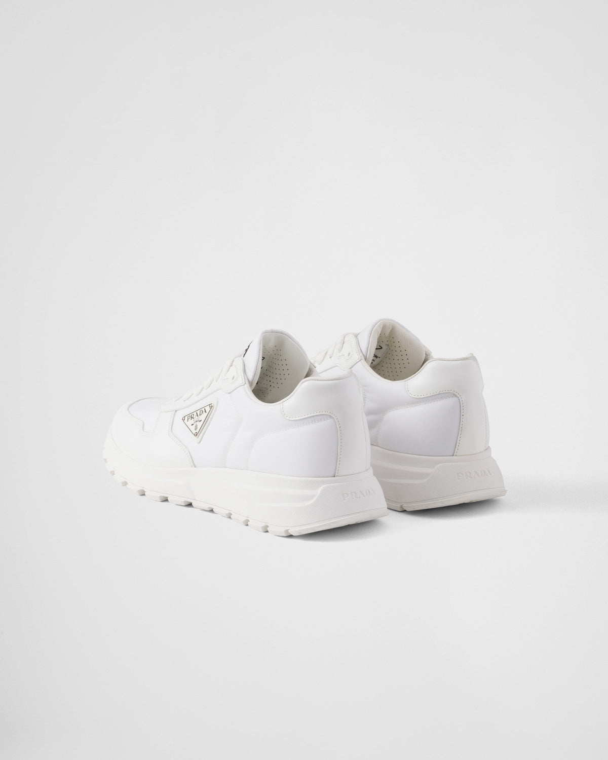 Basket Prada Blanc en cuir brossé