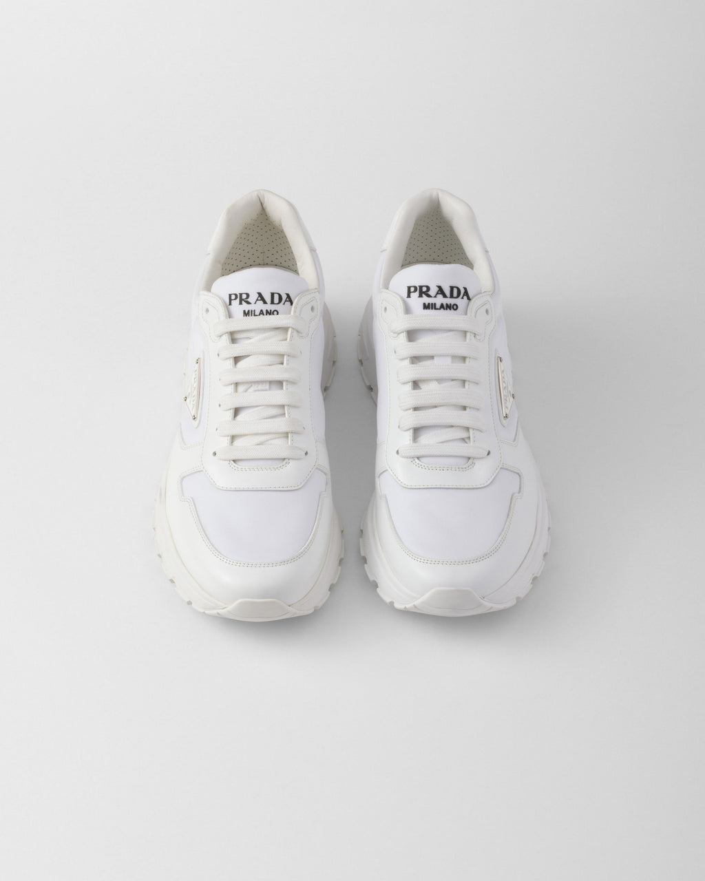 Basket Prada Blanc en cuir brossé