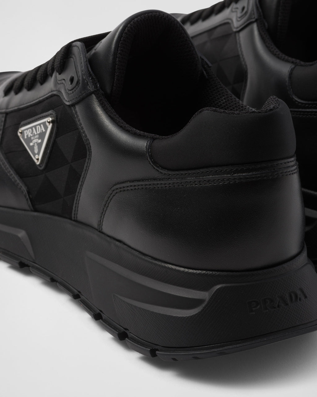 Basket Prada Noir