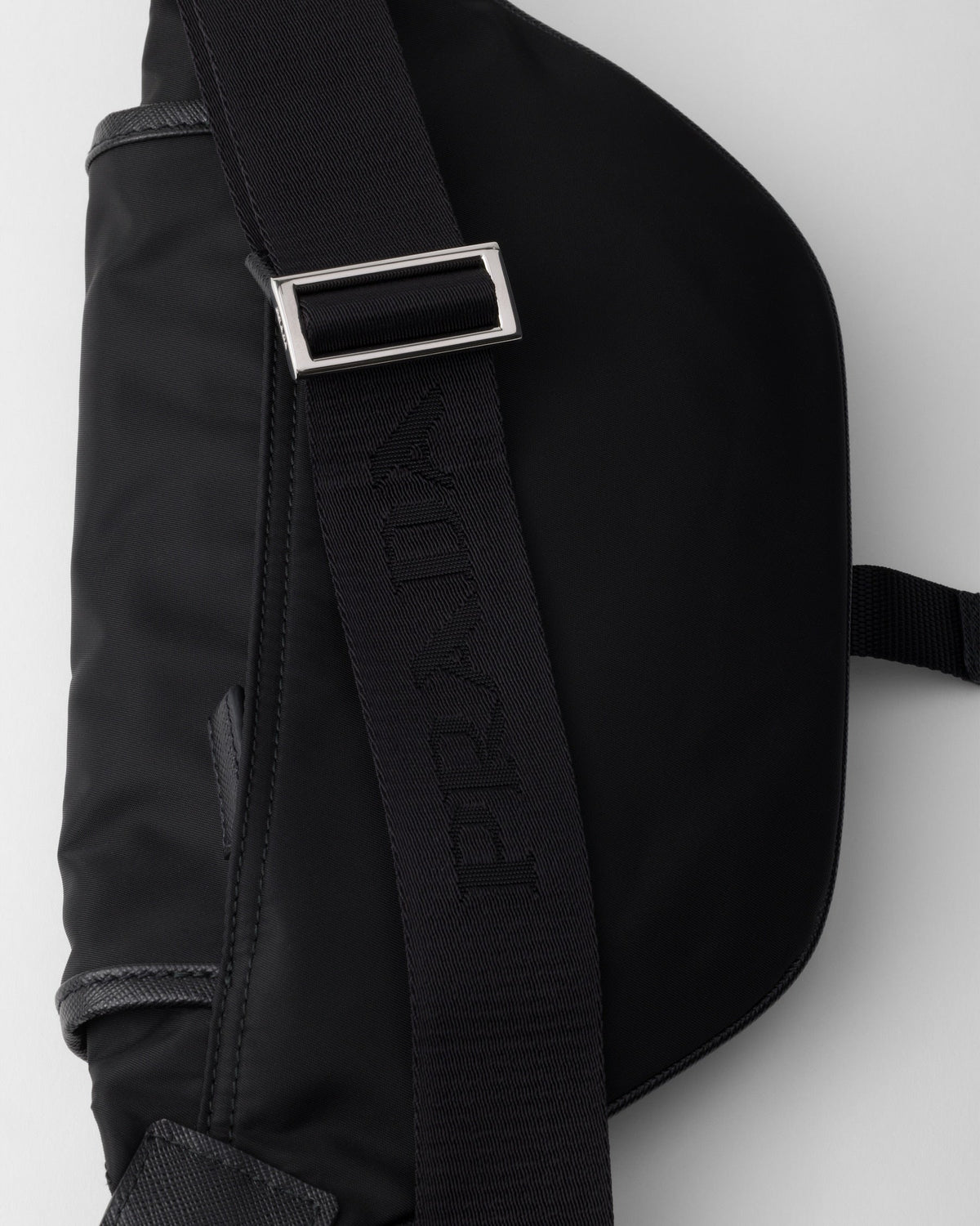 Sac porté épaule en Re-Nylon et cuir Saffiano