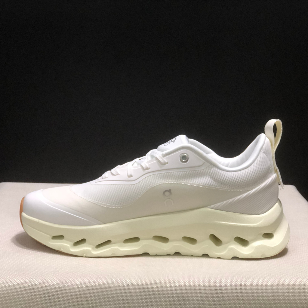 Cloudtilt × Loewe — Cloudtilt White Crème